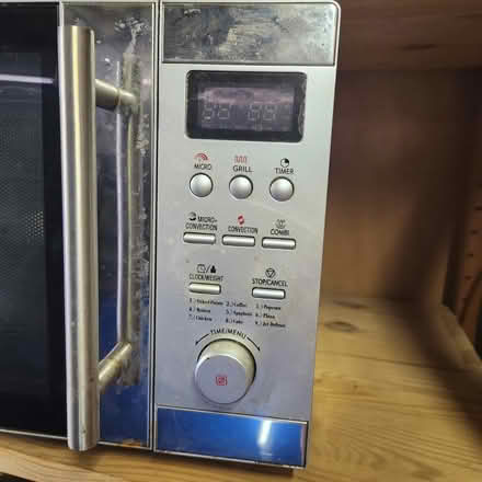 Photo of free Microwave - working (Old Coulsdon CR5) #2