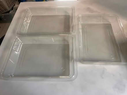 Photo of free 5 x trays/2 have lids (Preston park BN1) #4