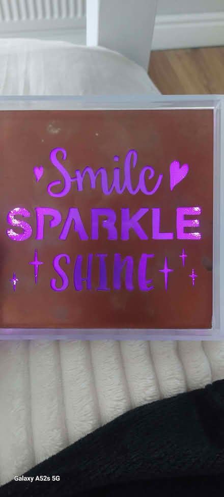 Photo of free Small box light up frame (BT15) #1