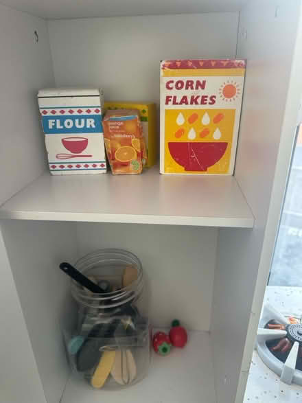 Photo of free Kiss toy corner kitchen (Surrey KT1) #4