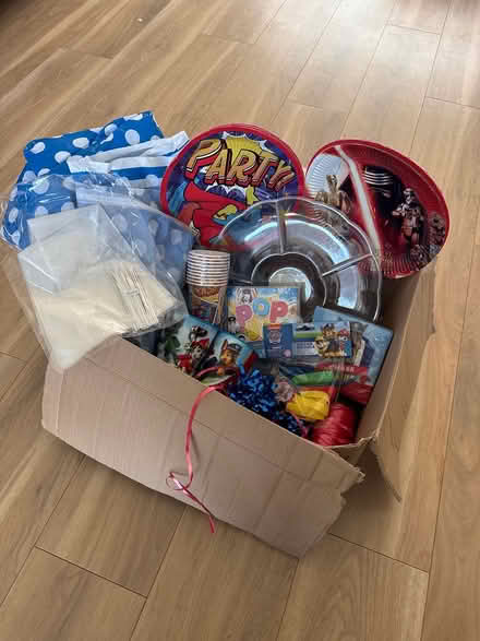 Photo of free Kids party stuff (HP15 Holmer Green) #1