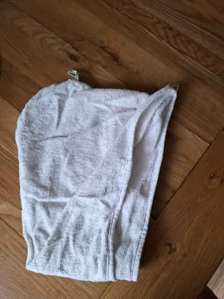 Photo of free Bedding and towels (BS30) #3