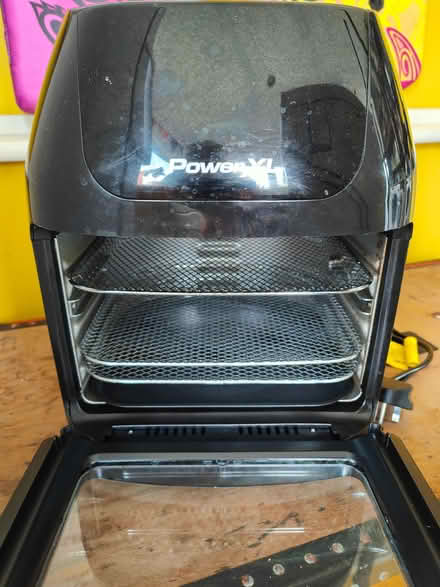 Photo of free Air fryer (South Malling BN7) #1