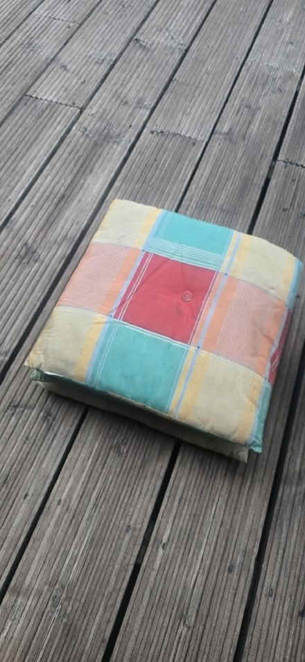 Photo of free Cushions (Croydon centre CR0) #2