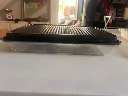 Photo of free 5 x trays/2 have lids (Preston park BN1) #1
