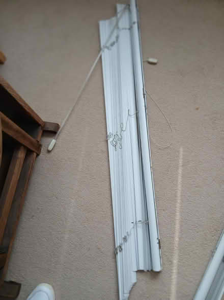 Photo of free Venetian style blind 45 inches wide (Earlswood RH1) #1