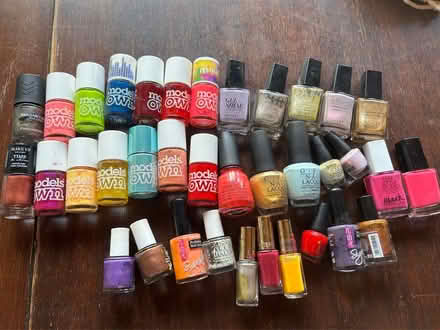 Photo of free Multiple Nail Varnishes (RH13) #1