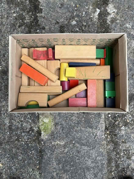 Photo of free old odd wooden blocks (De Parys MK40) #1