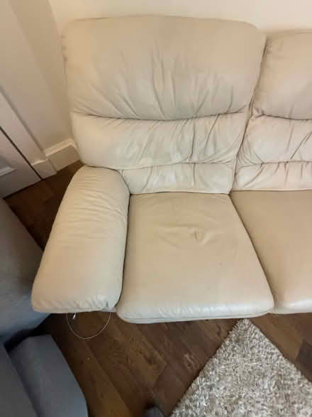 Photo of free Three man leather reclining sofa (Fk82lt) #4