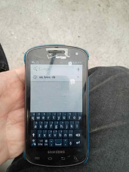 Photo of free Samsung Verizon phone (Brooklyn) #3