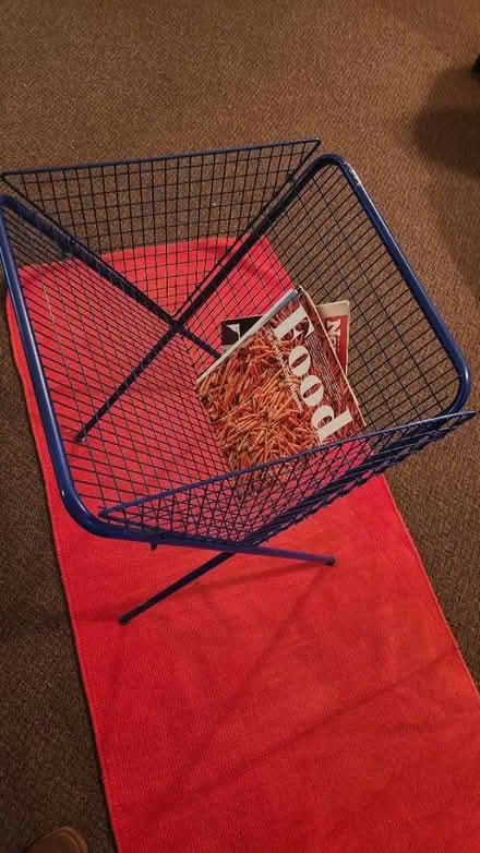 Photo of free Magazine rack (Prospect park south) #2