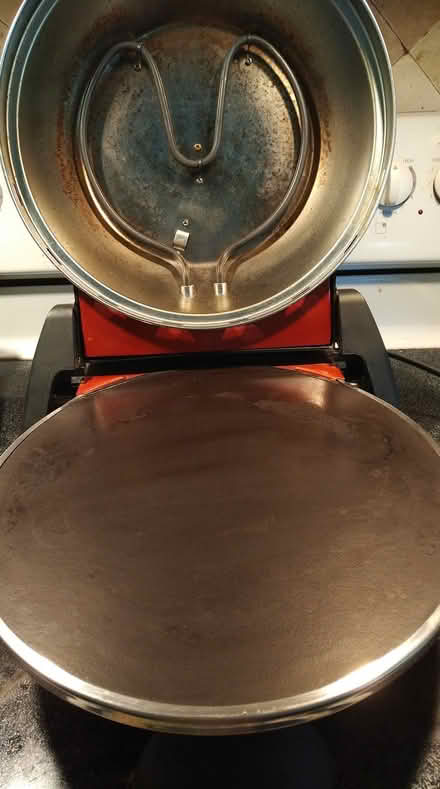 Photo of free Forno Magnifico Small Pizza Oven (Greenbank and Hunt Club) #2