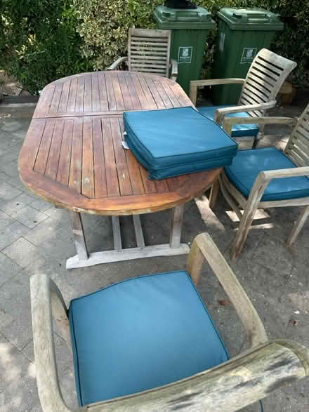 Photo of free Outdoor table and 4 chairs (Woking) #4