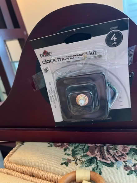 Photo of free Battery operated clock (Gilbertsville, PA) #1