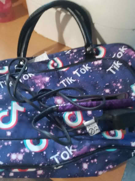 Photo of free Holdall bag/ mini hair straightener (Appleby-in-Westmorland CA16) #1