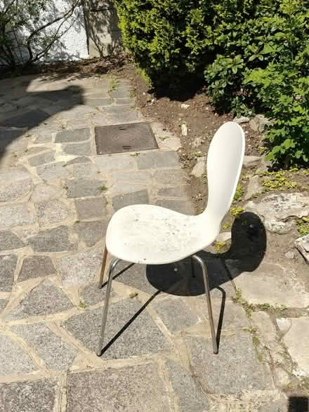Photo of free White plastic chair (Winchmore Hill N21) #2