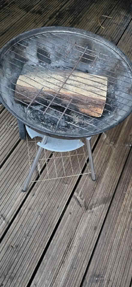 Photo of free BBQ Grill (Croydon centre CR0) #2