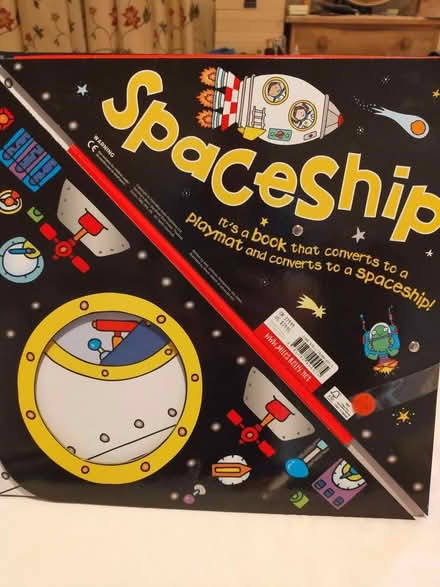 Photo of free Toddler book that folds out into a spaceship (De Parys MK40) #1