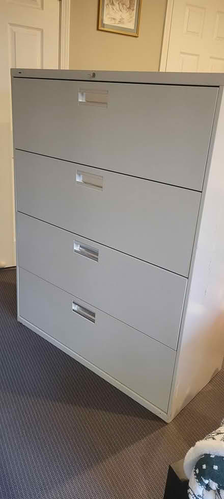 Photo of free Hon 4 drawer lateral file cabinet (Arlington Heights, Il) #3