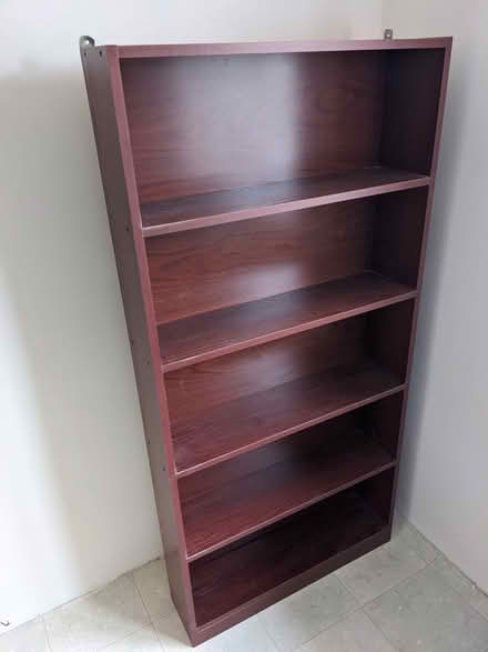Photo of free Bookcase and small chest of drawers (Garden City OX5) #4
