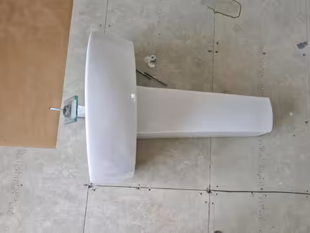 Photo of free Bathroom Basin (PL20) #1