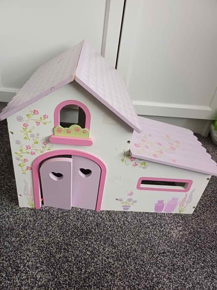 Photo of free Kids toy horse stable (RG4) #1