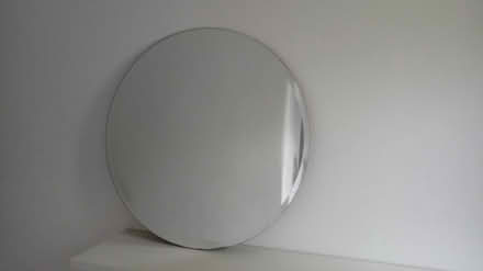 Photo of free Round mirror (Horsham, near Bennetts Field) #1