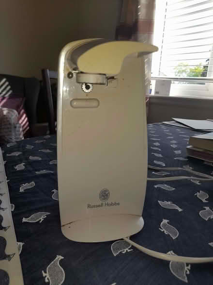 Photo of free Electric tin opener (Stisted CM77) #1