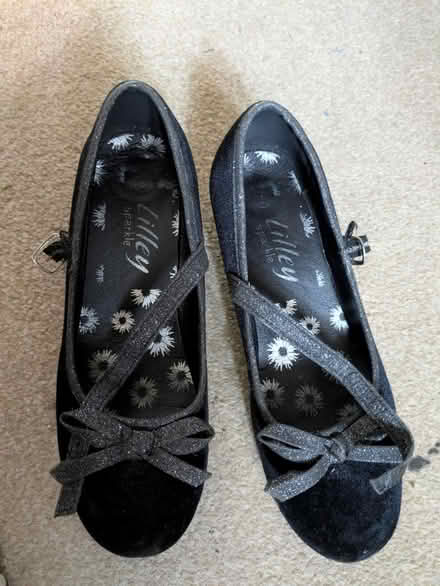 Photo of free Girls party shoes size 3 (Tangmere) #1