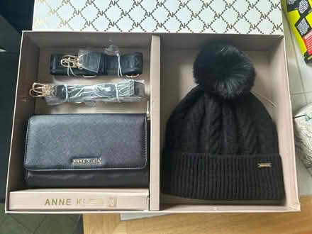 Photo of free Anne Klein gift set (10011 (17th & 9th)) #1