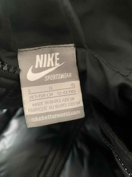 Photo of free Nike gilet (B34) #2