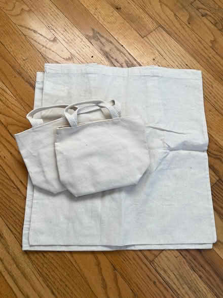 Photo of free bags and pouches (Walden - North Porter Square) #1