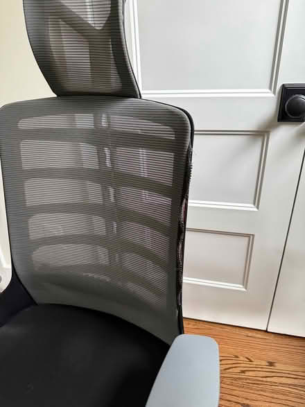 Photo of free Office chairs (Poplar Heights in Falls Church) #3