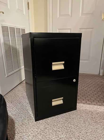 Photo of free 2 drawer filing cabinet (east Carpentersville) #1