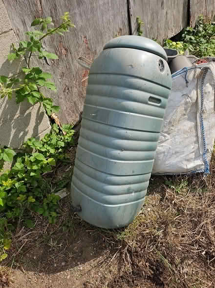 Photo of free Water but (HU12 8tt) #1