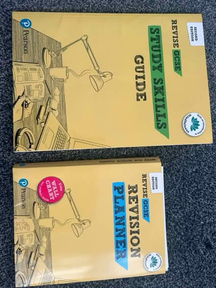 Photo of free gcse revision aid books (CR7) #1