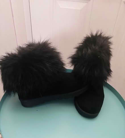 Photo of free Size 4 fur boots (Lewisham SE13) #1