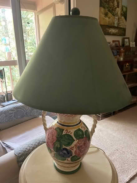 Photo of free Lamp (N. Shoreline / 15th Ave NE) #1