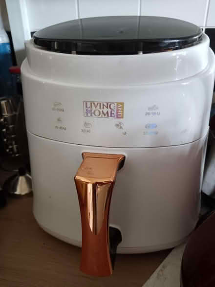 Photo of free Air fryer (SW15 Putney Vale) #2