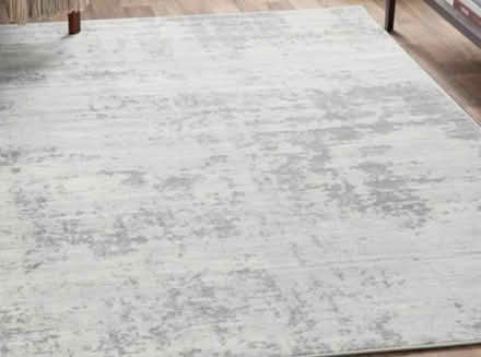 Photo of free Rug 200cm width x 289 length ideal for wood floor not carpet (North Cheam KT4) #1