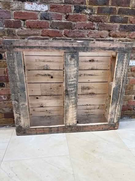 Photo of free Pallet (Weybridge KT13) #1