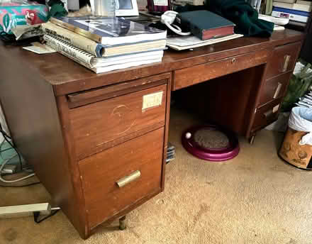 Photo of free big desk (Chestnut Hill, Philadelphia) #1