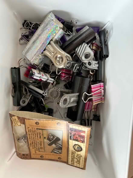 Photo of free Bull dog clips (SG1) #1