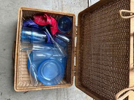 Photo of free Picnic Basket (Arnold) #3