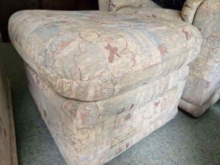 Photo of free 3 piece suite pale green (Theydon Bois CM16) #3