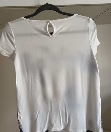 Photo of free Women top size 8 (TW2) #2