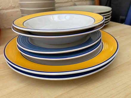 Photo of free Various plates and bowls (Barrow upon Soar LE12) #3
