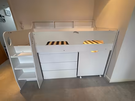Photo of free Children’s cabin bed (Wandsworth Common) #2