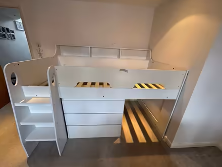 Photo of free Children’s cabin bed (Wandsworth Common) #1