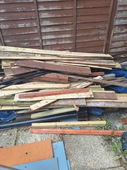 Photo of free Wood (Southborough TN4) #2